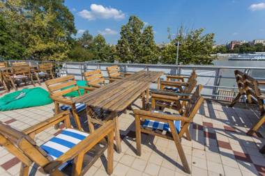 Island Hostel Budapest