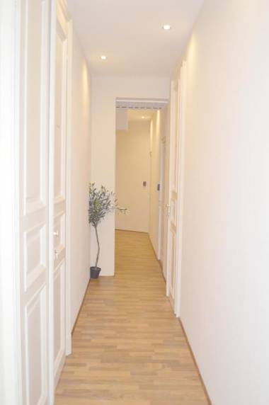 Synagogue Central Guest House