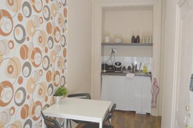 Synagogue Central Guest House