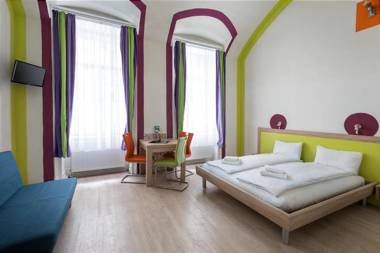 Amber Gardenview Studios