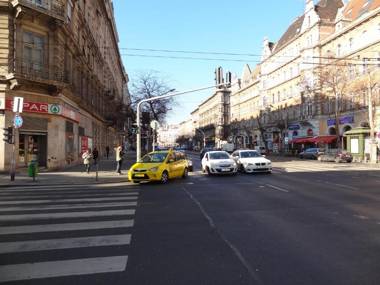 Erzsebet Boulevard Apartment