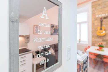 happy home Budapest POP