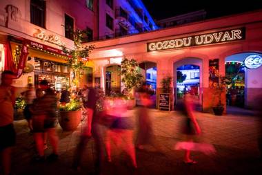 Wind Queen Apartment