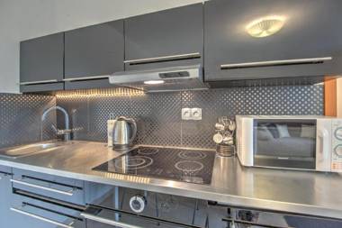 Downtown Luxury Apartment