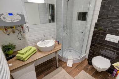 Sweet Dreams at Oktogon