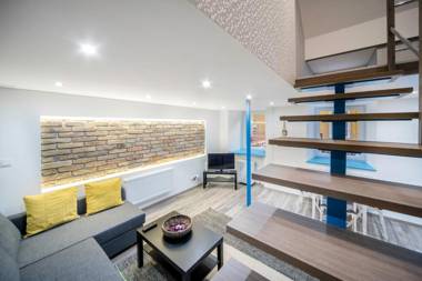 Akacfa 2 bedroom center apartment