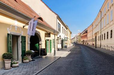 Maison Bistro & Hotel