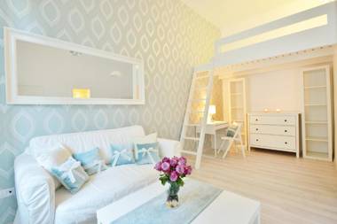 Gozsdu Apartments in Center