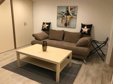 Goldcentral Apartment Gozsdu