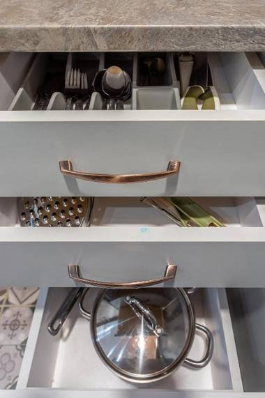 Goldcentral Apartment Dob