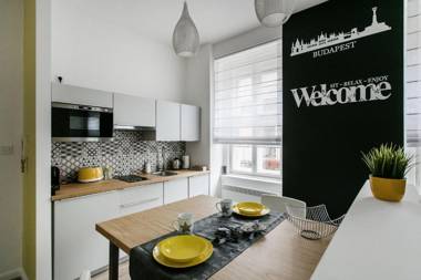 Dohany 3 Synagogue Apartment