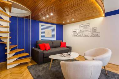 Jokai 3 Design Apartment