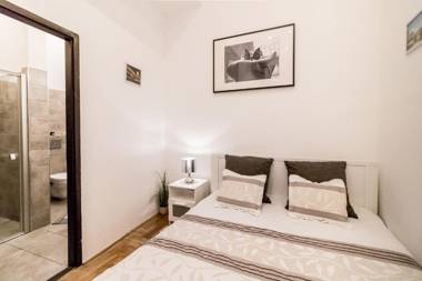 Real Apartments Klauzál II