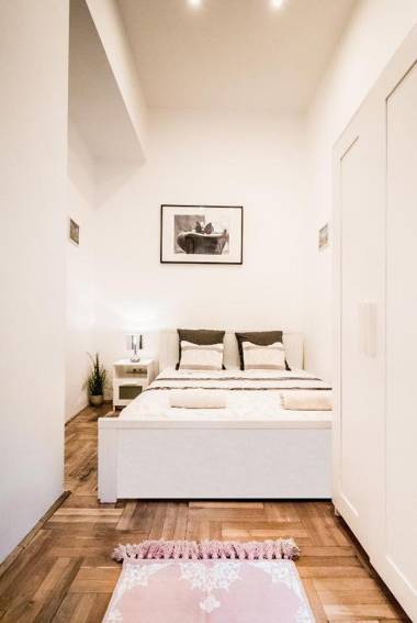 Real Apartments Klauzál II