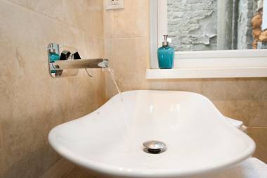 Ariel Studio Close to St. Stephen Basilica