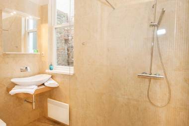 Ariel Studio Close to St. Stephen Basilica