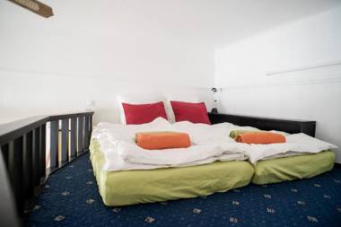 Palace Trees Apartment