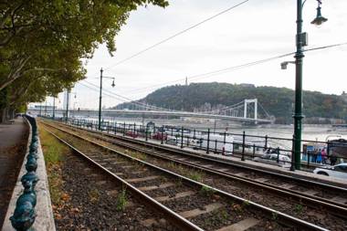 Ilona 2 bedrooms apartment in the center