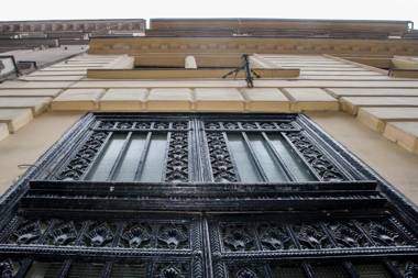 Viktoria Central Apartment