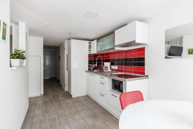 E-52 Apartment in center