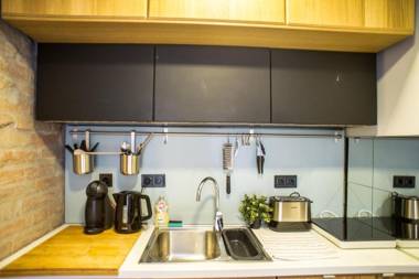 Very stylish and fresh studio home in the center