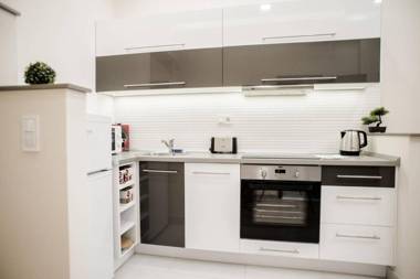 New luxury apartment in the center with A/C