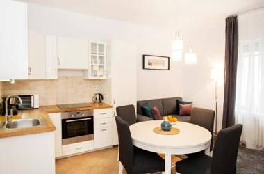 CHRISTINE-2 BEDROOMS APARTMENT IN THE DOWNTOWN