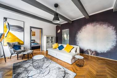 DOHÁNY 1 2 BEDROOM APARTMENT AT GREAT SYNAGOGUE