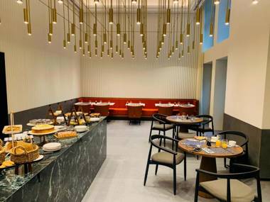 Kozmo Hotel Suites & Spa - The Leading Hotels of the World