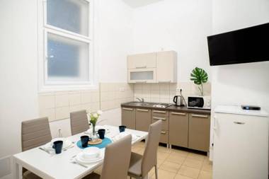 Cosy & Central A/C apartment