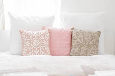 Comfy renewed 3 bedroom apt in center