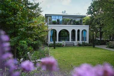 Bagatelle Gardenhouse