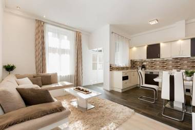 Eiffel Palace Luxury Dream Home 1