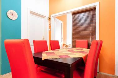 Vibrant 3 Bedroom Apartment In The Pulsing Heart Of Budapest