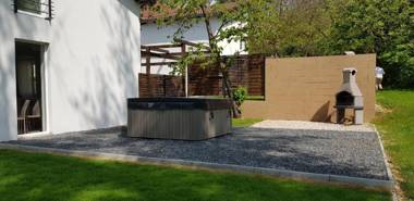 Kenese-völgye Villahotel