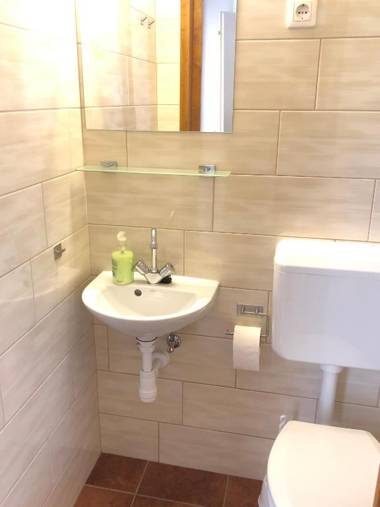 Süle Apartments & Rooms