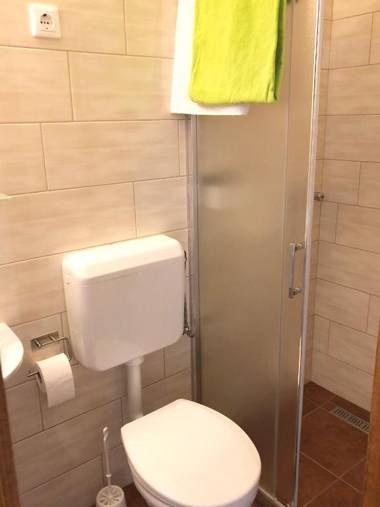 Süle Apartments & Rooms