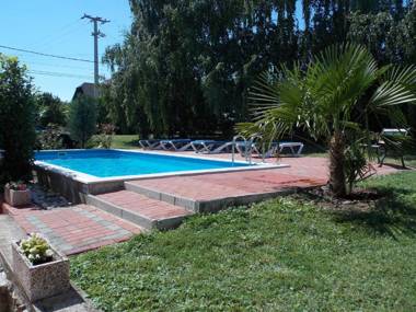 Éden Villa Családi Apartmanház