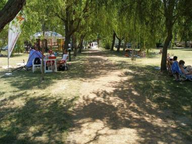 Holiday House / Ferienhaus ANNAMARIA 80m from beach