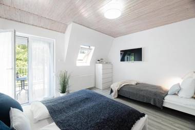 Teljesen felújított szépen berendezett nyaraló