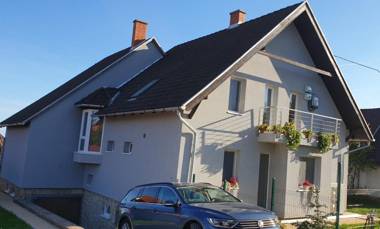 Aranyeső Apartmanházak No.1