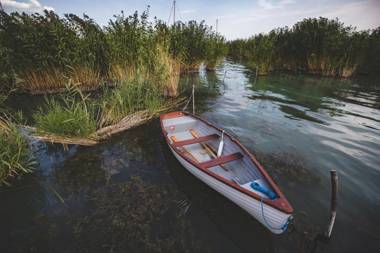 Csónakos ház / The boat house