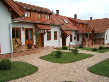 Faluszéli Vendégház - Boncz Porta