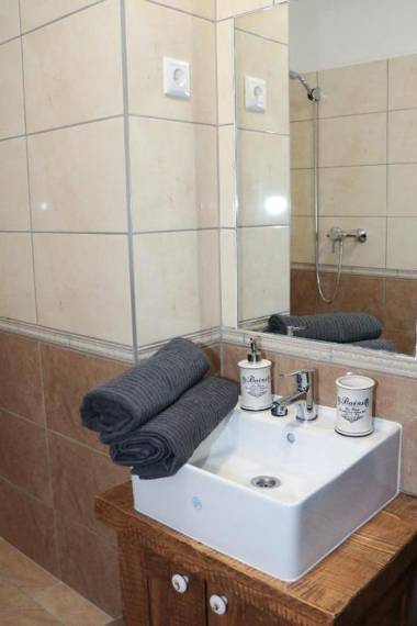 Pálma Apartmanok Szálláshely Százhalombatta 4a