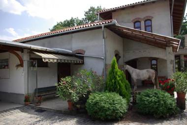 Dabasi Lovas Vendégház