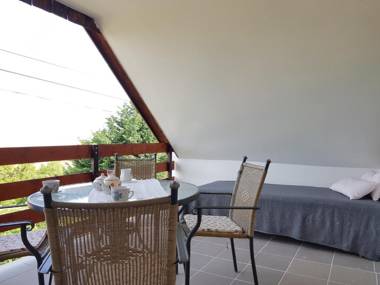 Kilátás a tóra Apartman