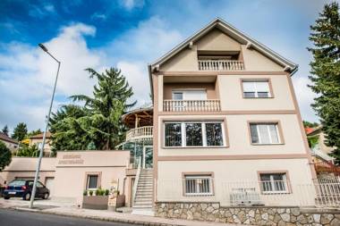 Belvárosi Nemes Apartmanház Szekszárd