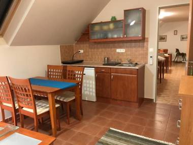 Prosper Lovasklub Panzió