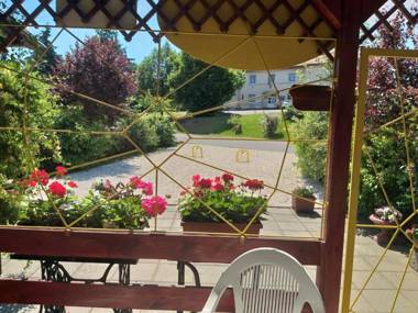 Gyöngyvirág Apartment