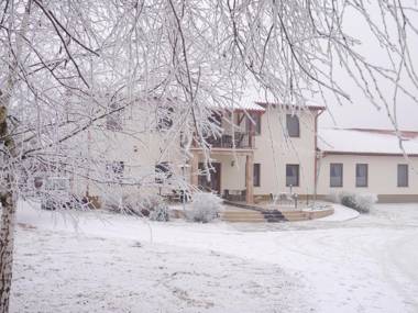KOMO-SKY PANZIÓ és ÉLMÉNYCENTRUM